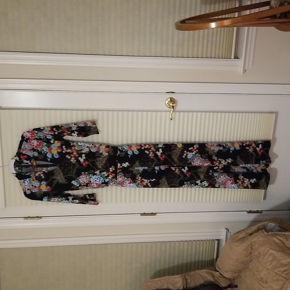 Ladies Got It Love It Black Floral Jumpsuit - Picture 2 of 9